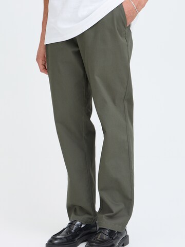 !Solid - Loosefit Calças chino em verde: frente