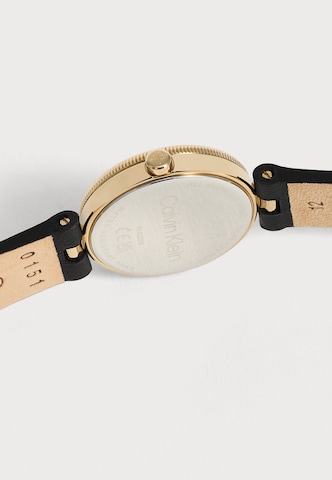Calvin Klein - Reloj analógico 'Gleam' en negro: atrás