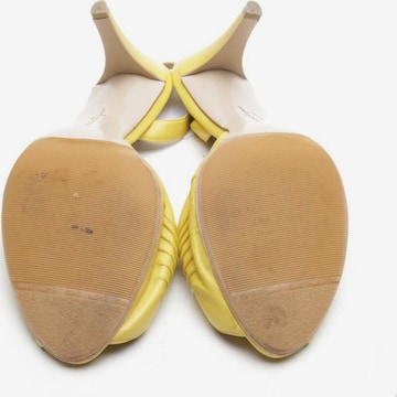 Salvatore Ferragamo Sandals & High-Heeled Sandals in 39,5 in Yellow