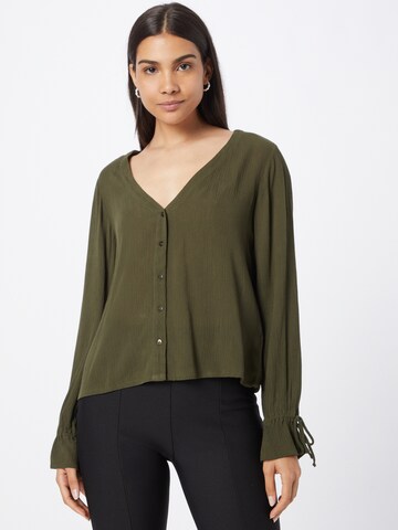 ABOUT YOU Blouse 'Nena' in Green: front