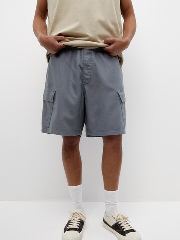 Pull&Bear Loosefit Shorts in Grau