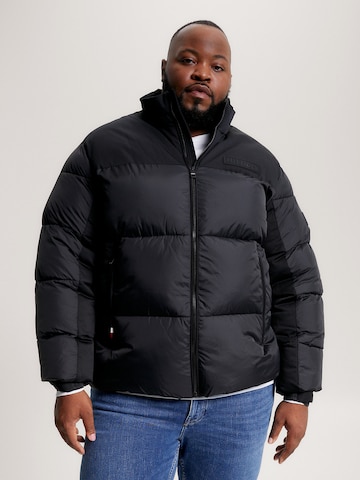 Tommy Hilfiger Big & Tall Zimska jakna 'New York' | črna barva: sprednja stran