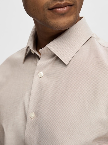 SELECTED HOMME Slim fit Button Up Shirt 'Ethan' in Beige