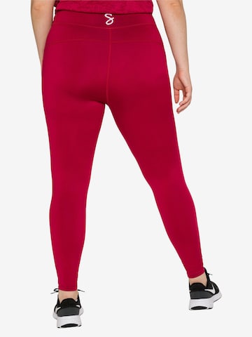 SHEEGO Skinny Sporthose in Rot