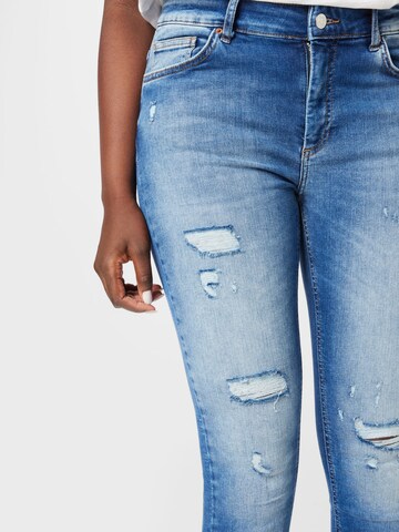ONLY Carmakoma Skinny Jeans 'Willy' in Blue
