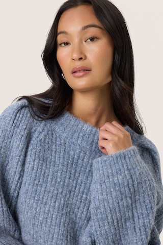 SOAKED IN LUXURY Pullover 'Pleoni' in Blau