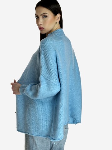 Elara Strickjacke in Blau