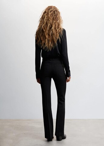 MANGO Bootcut Pantalon 'Pandy' in Zwart