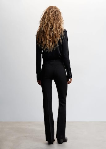 MANGO Bootcut Pantalon 'Pandy' in Zwart