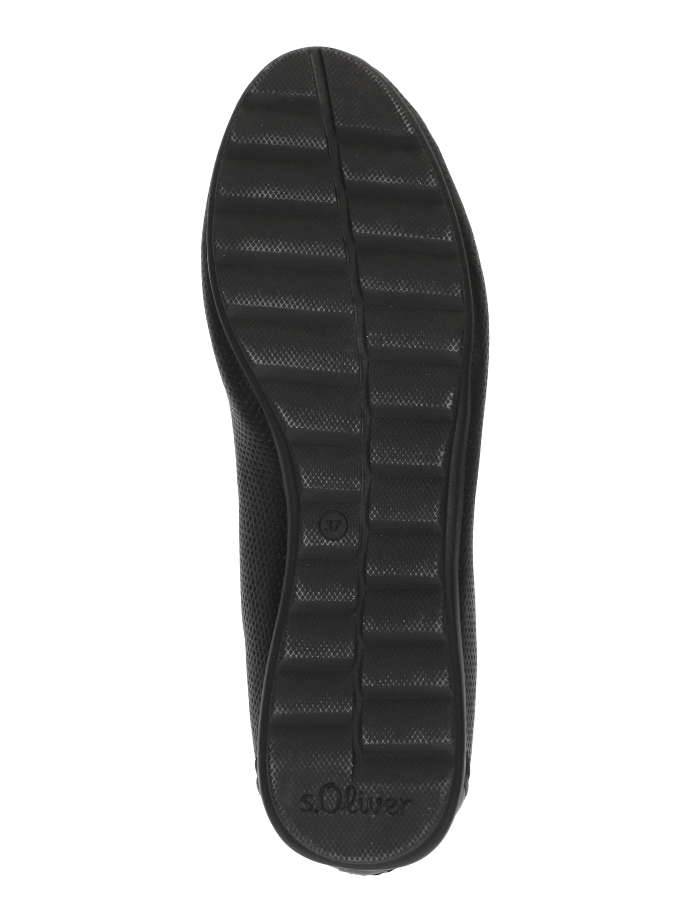 s.Oliver Ballet Flats in Black