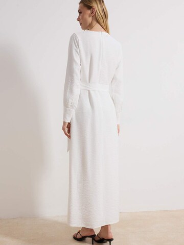Trendyol Dress in White