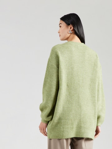 ABOUT YOU - Jersey 'Mina' en verde