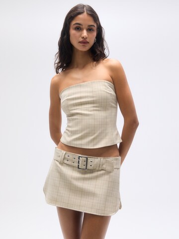 Chemisier Pull&Bear en beige : devant