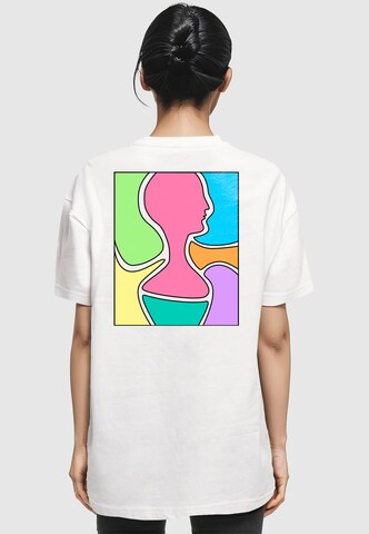 Merchcode Shirt 'Artistic Minds' in White: front