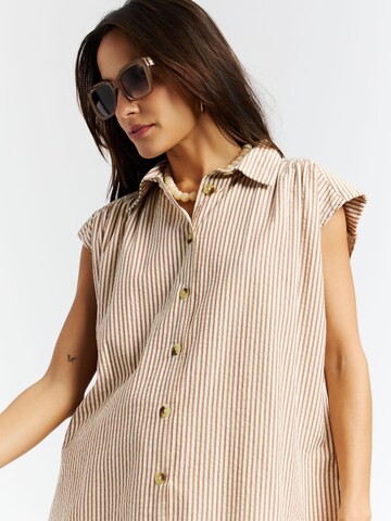 PROTEST Shirt 'PRTPeacy' in Braun