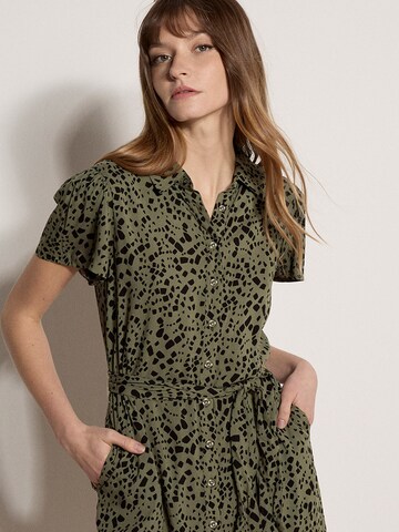 Robe ' ' Apricot en vert