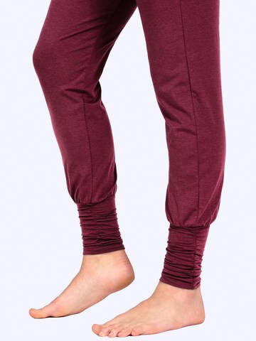 Magadi Regular Workout Pants 'Paula' in Red