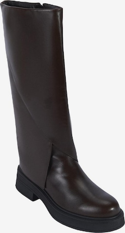 Desa Stiefel in Braun: Vorderseite