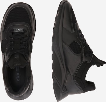 EKN Footwear - Sapatilhas baixas 'Larch' em preto