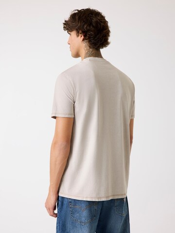 GUESS T-Shirt in Beige