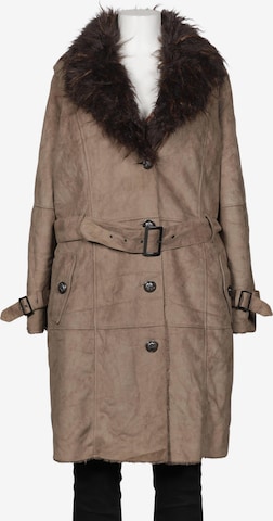 RINO & PELLE Mantel 4XL in Braun: Vorderseite