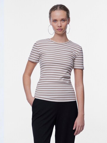 PIECES T-Shirt 'PCRUKA' in Grau: Vorderseite