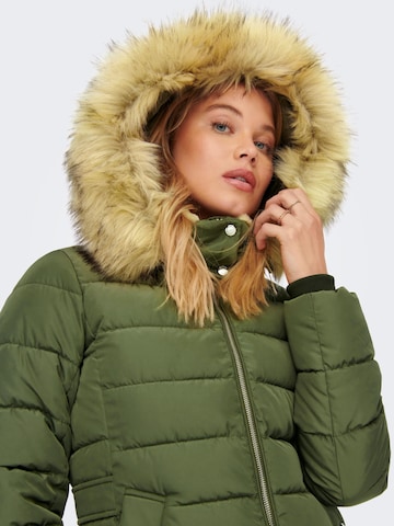 ONLY - Casaco de inverno 'CAMILLA' em verde