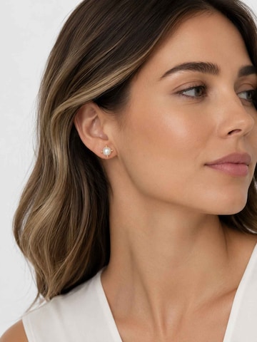 RteRme - Pendientes 'Nuala Earrings Pearl' en oro: frente