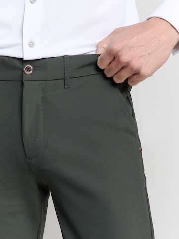 Regular Pantaloni eleganți de la No Excess pe gri