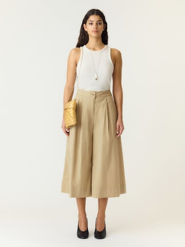 Wide leg Pantaloni di YAS in marrone