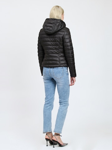 Influencer - Chaqueta de invierno en negro