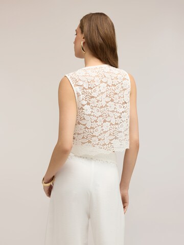 MOTIVI - Chaleco para traje en blanco