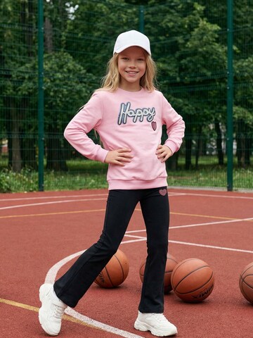 Trendyol Sweatsuit in Pink: front