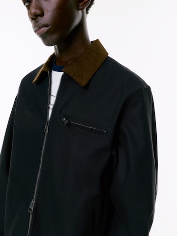 Pull&Bear Overgangsjakke i sort
