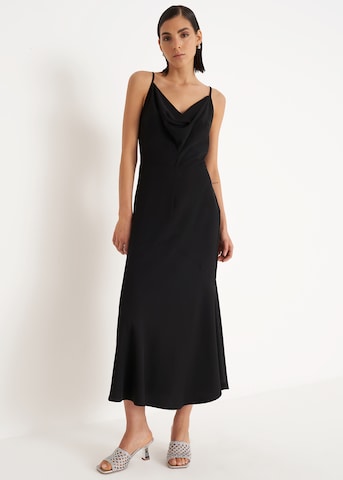 Robe 'AROLD' Camomilla en noir : devant