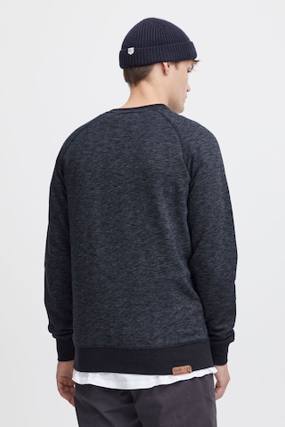 !Solid Sweatshirt in Blau