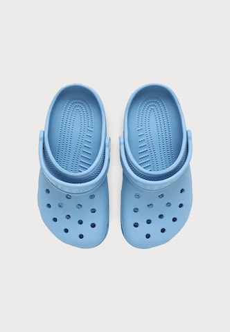 Pantofi deschiși 'Classic' de la Crocs pe albastru