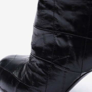 Louis Vuitton Dress Boots in 38 in Black