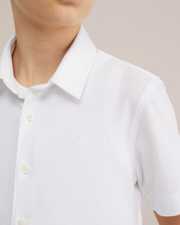 WE Fashion Средняя посадка Рубашка в Белый