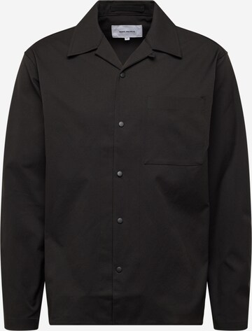NORSE PROJECTS Regular fit Overhemd 'Carsten Solotex' in Zwart: voorkant