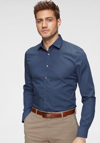 OLYMP Slim fit Zakelijk overhemd 'No. 6' in Blauw: voorkant