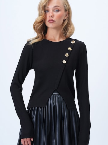 Trend Alaçatı Stili Μπλουζάκι σε μαύρο: μπροστά