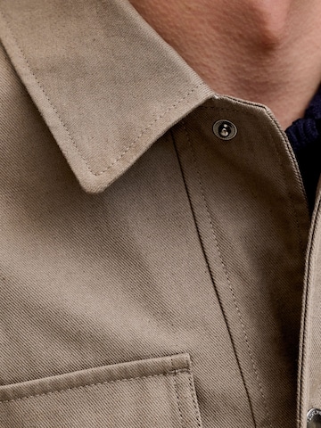 JACK & JONES - Camiseta en marrón