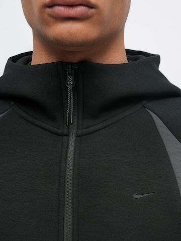 Hanorac de la Nike Sportswear pe negru