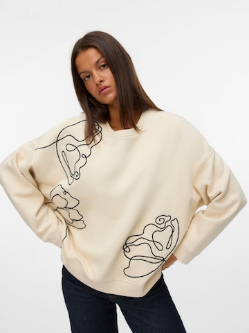Sweat-shirt 'IVALO' VERO MODA en beige : devant