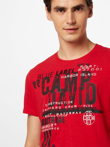 Maglietta 'Shipyard' di CAMP DAVID in rosso