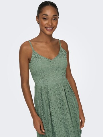 Robe 'Helena' ONLY en vert