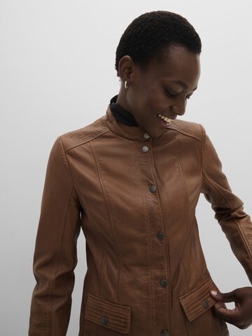 bonprix Jacke in Braun