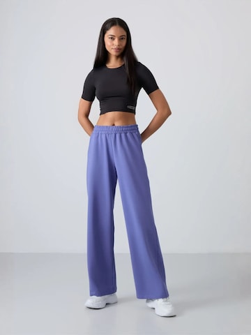 Pantaloni di Tommy Life in blu: frontale