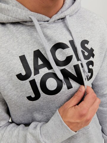JACK & JONES Sweatshirt in Grau